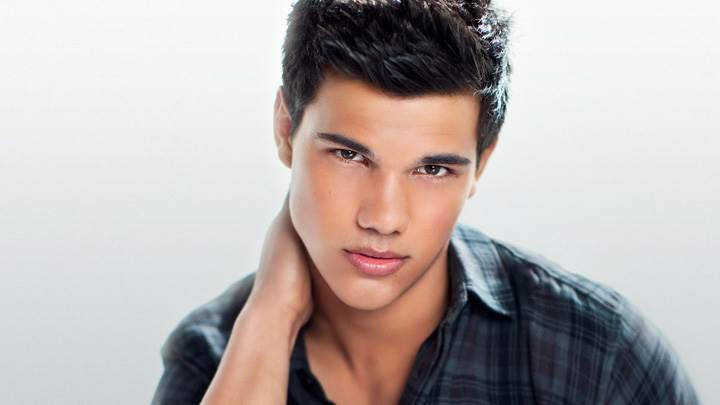 Taylor Lautner Smart Looking At Camera In Check Shirt